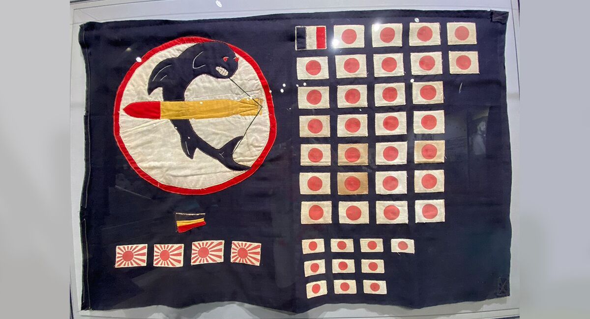 Flag of the USS Bowfin submarine